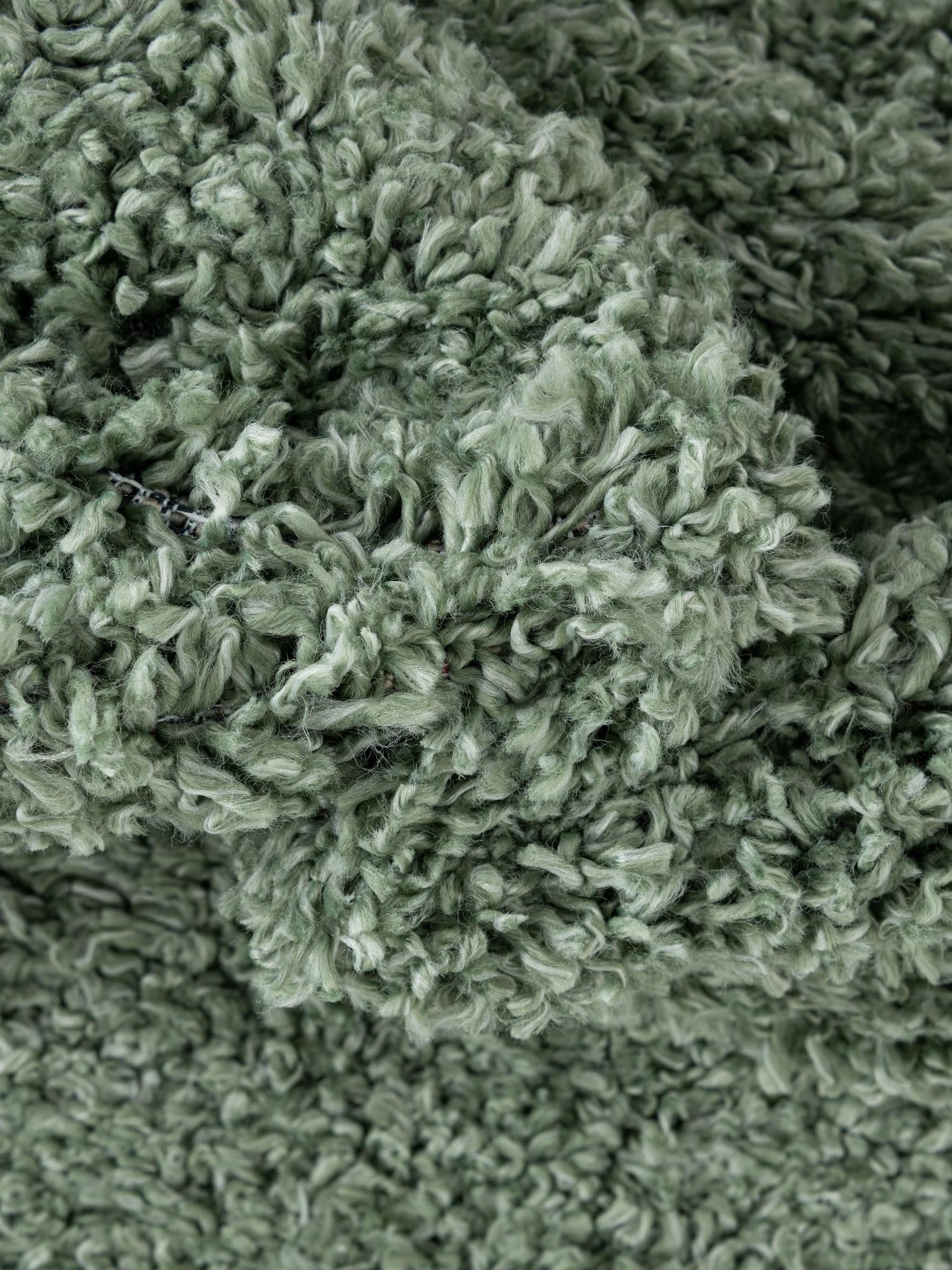 Sage 7' 10 x 7' 10 Davos Shag Round Area Rug Thick Soft Touch Fluffy & Plush Shaggy Pile 100% Polypropylene Carpet for Living Dining Bedrooms Office for Sale at Rug Engine