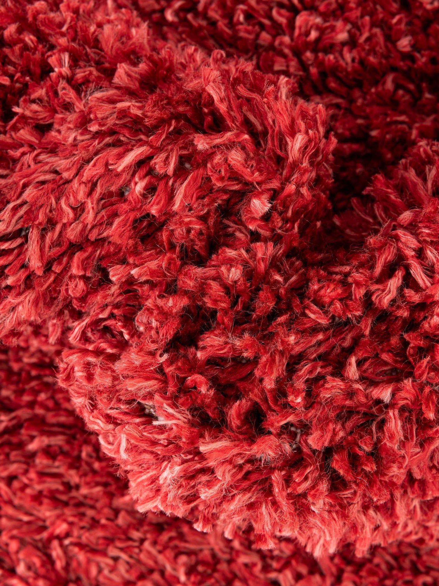 Poppy 4' 1 x 4' 1 Davos Shag Round Area Rug Thick Soft Touch Fluffy & Plush Shaggy Pile 100% Polypropylene Carpet for Living Dining Bedrooms Office for Sale at Rug Engine