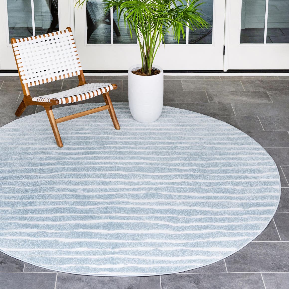Light Blue 8' x 8' Sabrina Soto Outdoor Round Area Rug Weather Resista ...