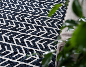 Navy Blue 6' x 9' Sabrina Soto Outdoor Rectangle Rug
