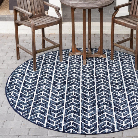 Navy Blue 5' 3 x 5' 3 Sabrina Soto Outdoor Round Rug