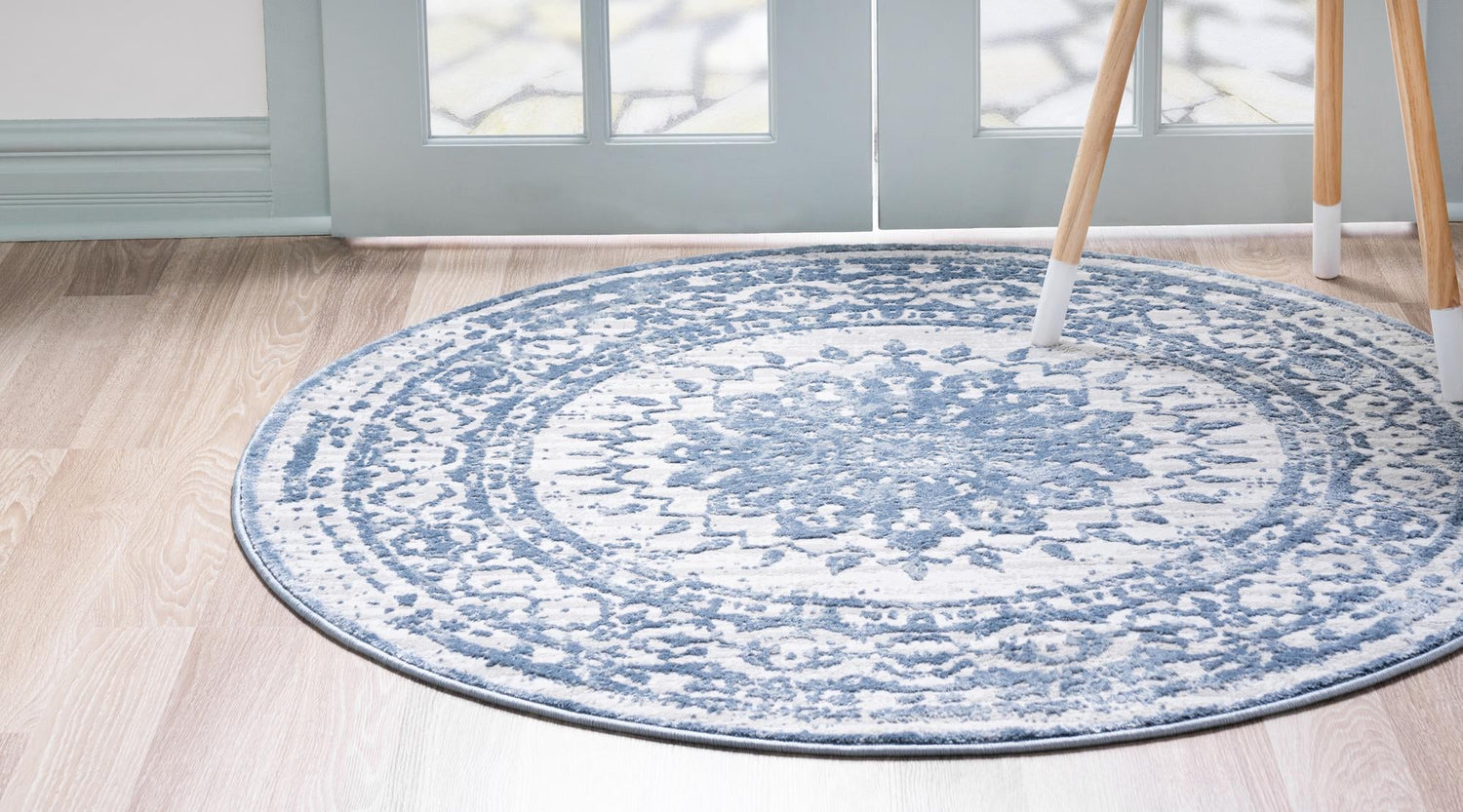 Light Blue 4' 1 x 4' 1 Aberdeen Round Area Rug 60% Polypropylene & 40% Polyester Living Dining Office Room Carpet for Sale at Rug Engine