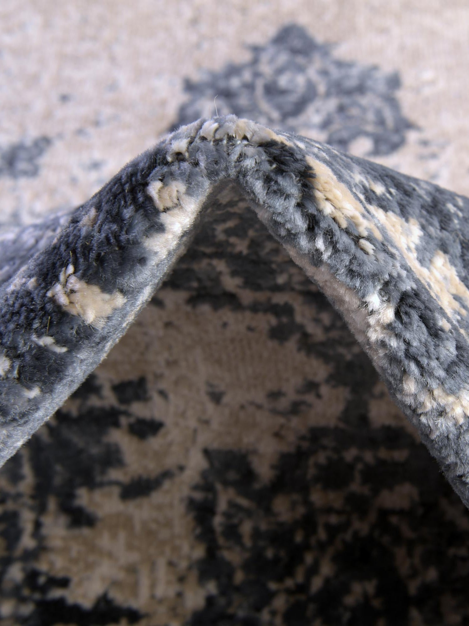 Ivory 2' 2 x 3' Chateau Rectangle Area Rug 85% Polypropylene & 15% Chenille With Cotton Backing Traditional Vintage Distressed Carpet for Classical Interior Design Decorating for Sale at Rug Engine