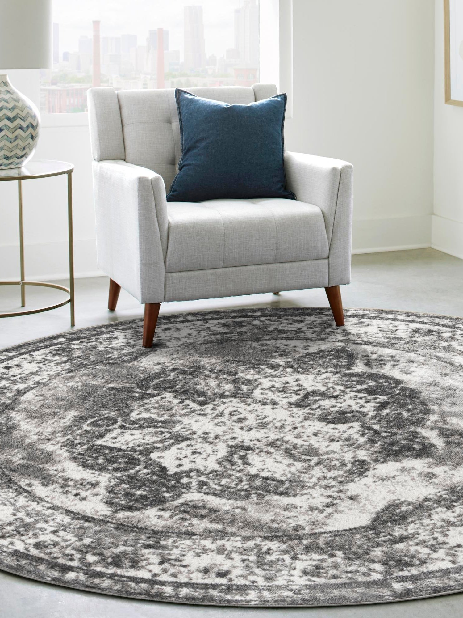Gray 7' 10 x 7' 10 Sofia Round Area Rug Durable Easy Clean Stain Resistant Unique Carpet for Affordable Interior Home Design for Sale at Rug Engine