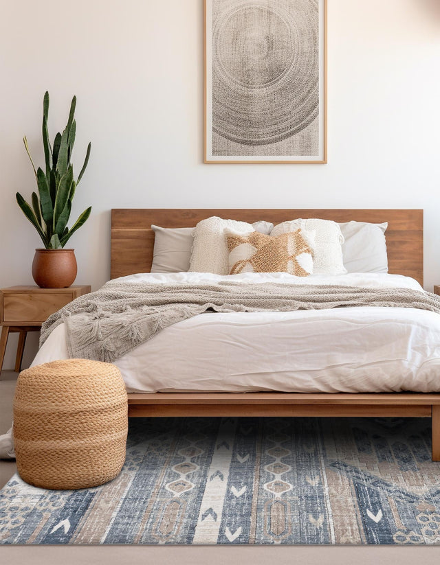 Navy Blue 4' 1 x 4' 1 Portland Square Area Rug 85% Polypropylene & 15% Polyester Vintage Distressed Traditional Carpet for Home Decor for Sale at Rug Engine