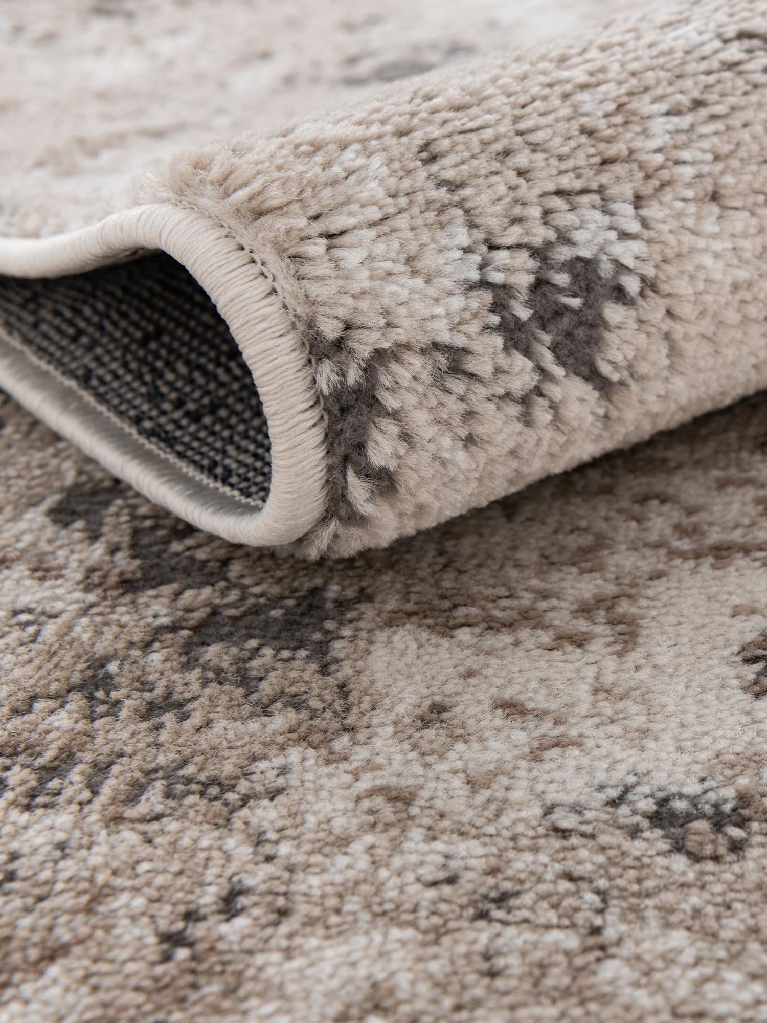 Beige 7' 10 x 7' 10 Portland Round Area Rug 85% Polypropylene & 15% Polyester Vintage Distressed Traditional Carpet for Home Decor for Sale at Rug Engine