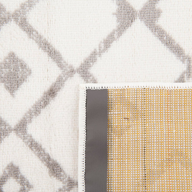 Ivory 2' x 3' 1 Moroccan Trellis Rectangle Area Rug