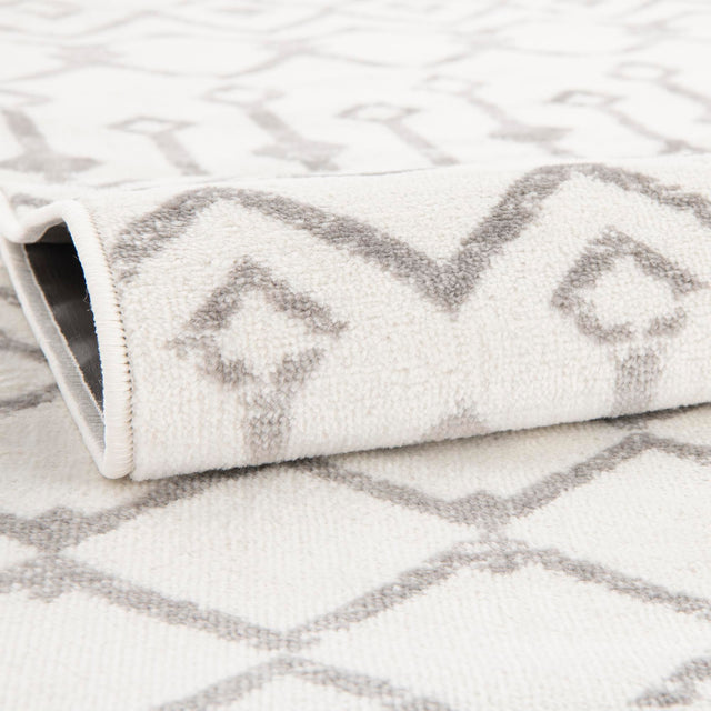 Ivory 7' 10 x 7' 10 Moroccan Trellis Square Area Rug