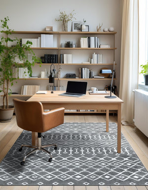 Gray 4' 1 x 6' 1 Moroccan Trellis Rectangle Rug
