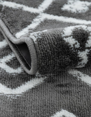 Gray 6' x 6' Moroccan Trellis Square Rug