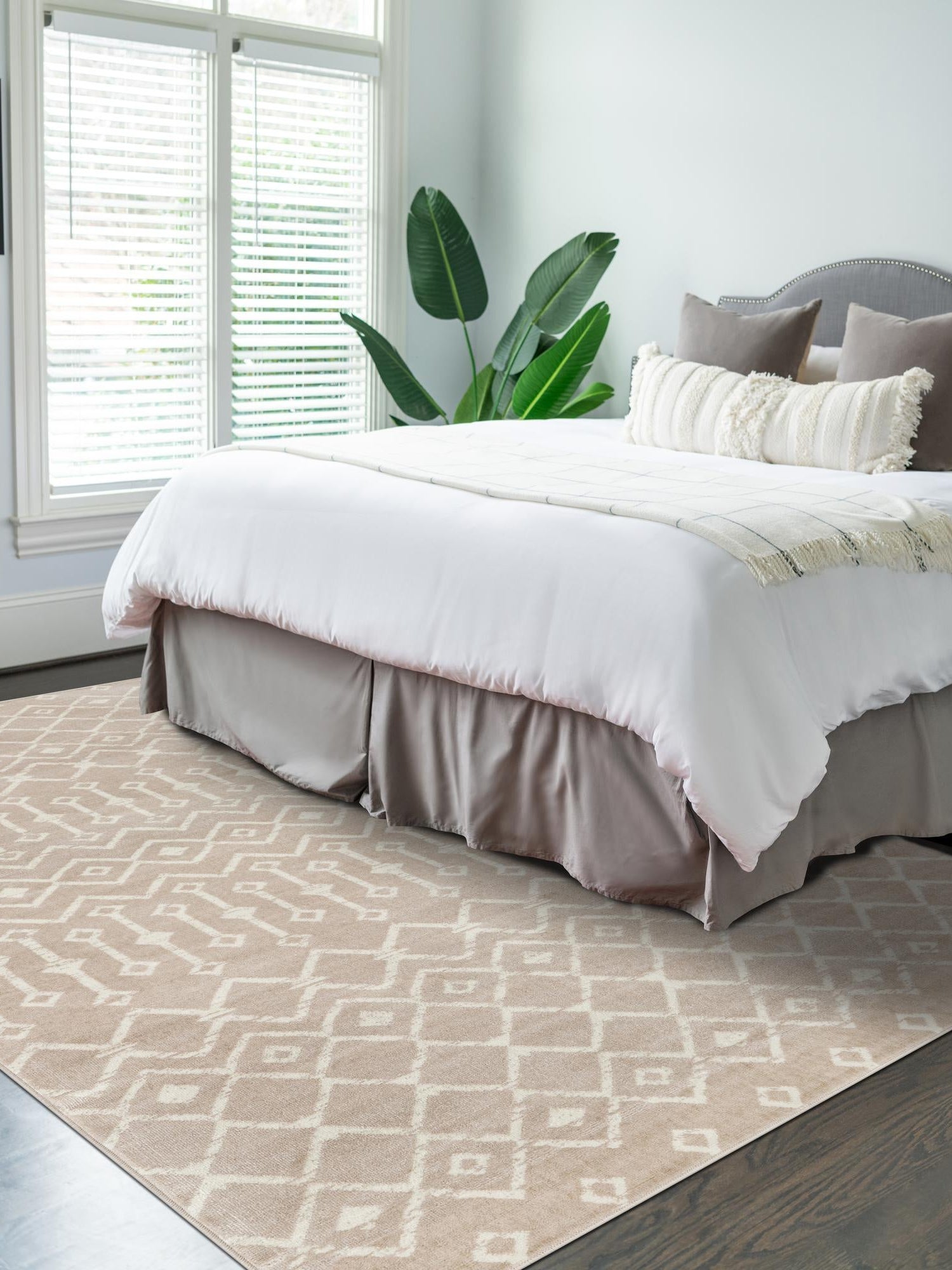 Beige 5' 3 x 8' Moroccan Trellis Rectangle Area Rug 100% Polypropylene Easy Clean Geometric Traditional Carpet for Interior Design Home Decor for Sale at Rug Engine