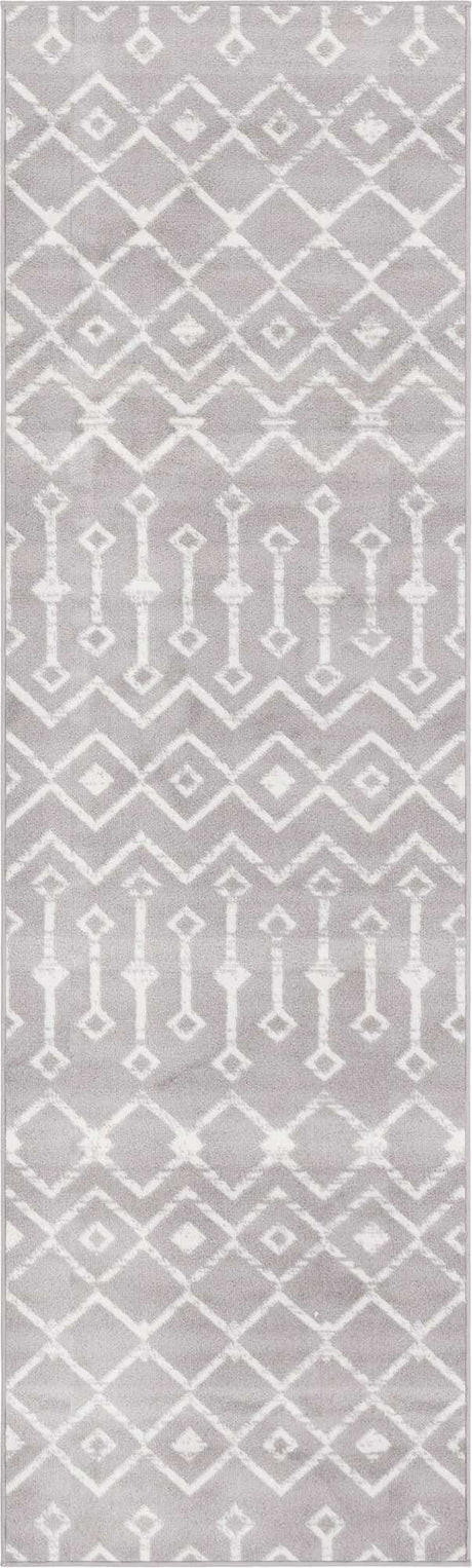 Light Gray 2' 6 x 8' 2 Moroccan Trellis Runner Rug