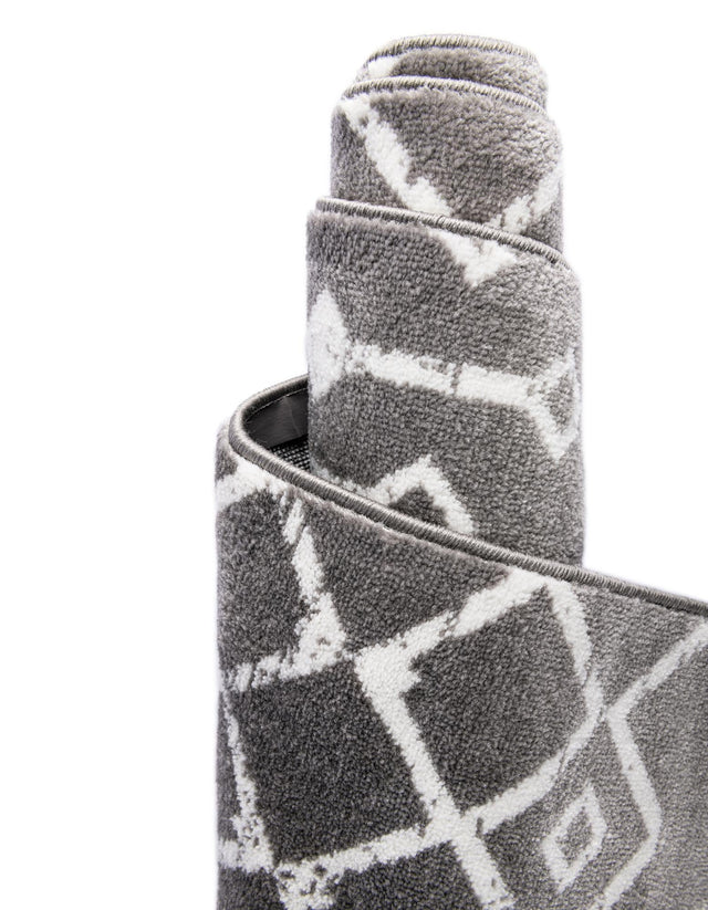 Light Gray 2' 6 x 8' 2 Moroccan Trellis Runner Rug