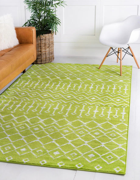 Green 7' x 10' Moroccan Trellis Rectangle Rug