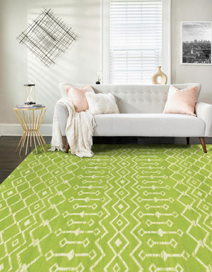 Green 7' x 10' Moroccan Trellis Rectangle Rug