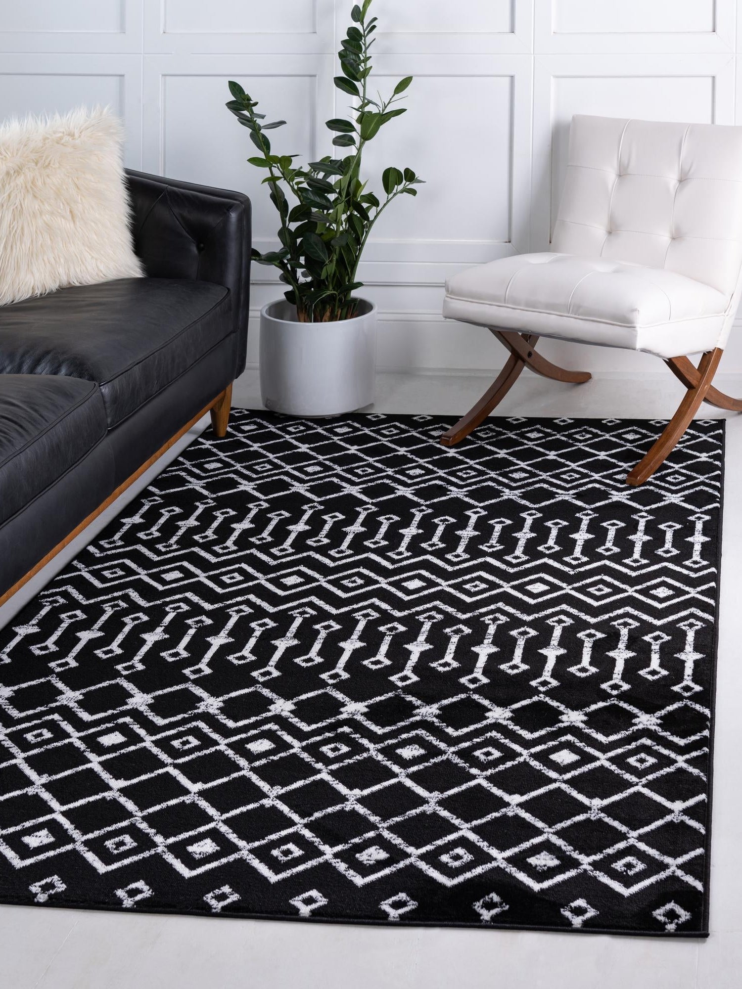 Black 3' 1 x 5' 3 Moroccan Trellis Rectangle Area Rug 100% Polypropylene Easy Clean Geometric Traditional Carpet for Interior Design Home Decor for Sale at Rug Engine