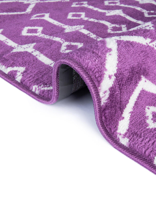 Violet 8' x 8' Moroccan Trellis Square Rug