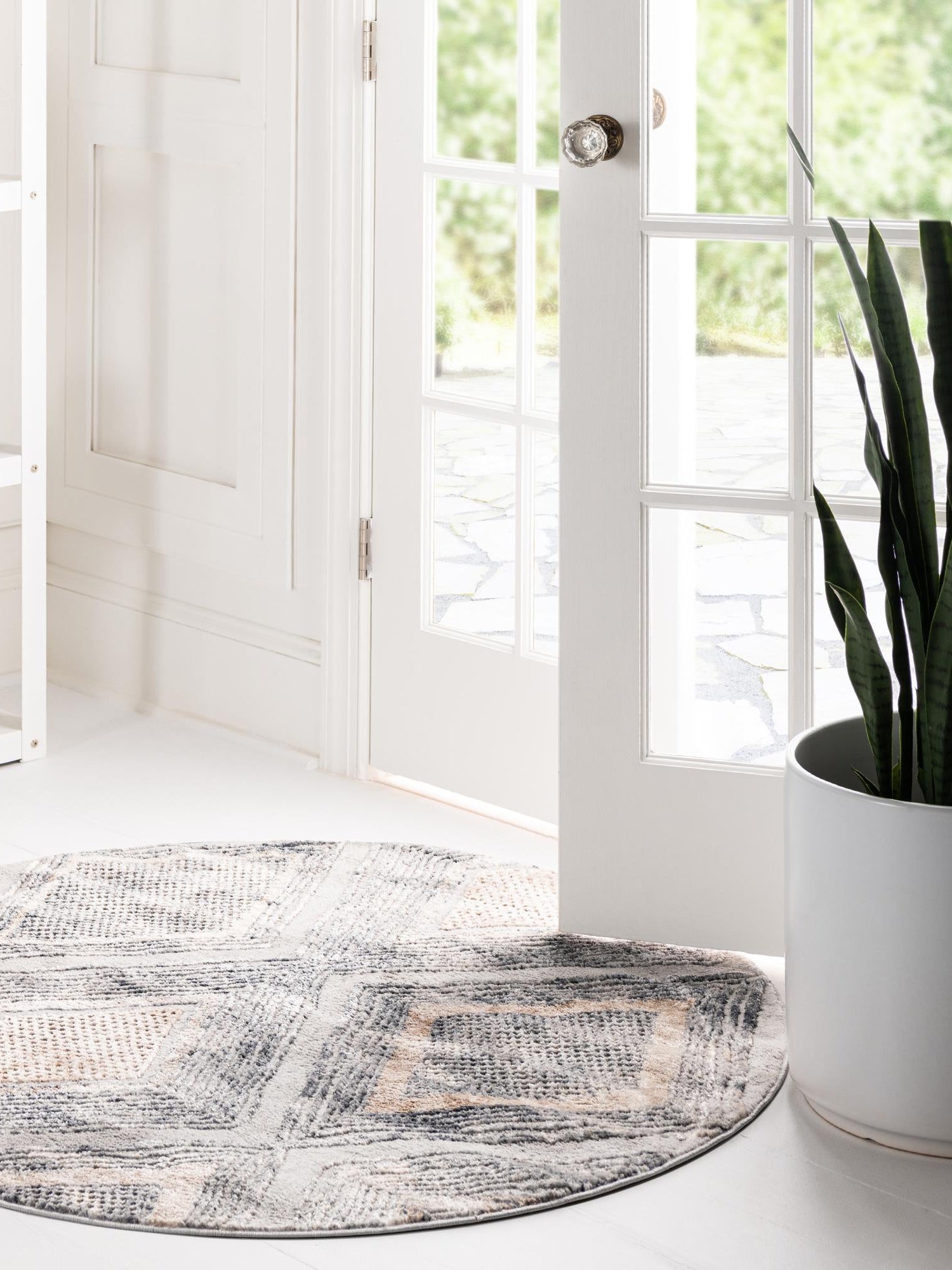 Gray Cream 7' 10 x 7' 10 Caspian Round Area Rug 60% Polypropylene & 40% Polyester With Cotton Backing Modern Chic Carpet for Home Interior Design Decorating for Sale at Rug Engine