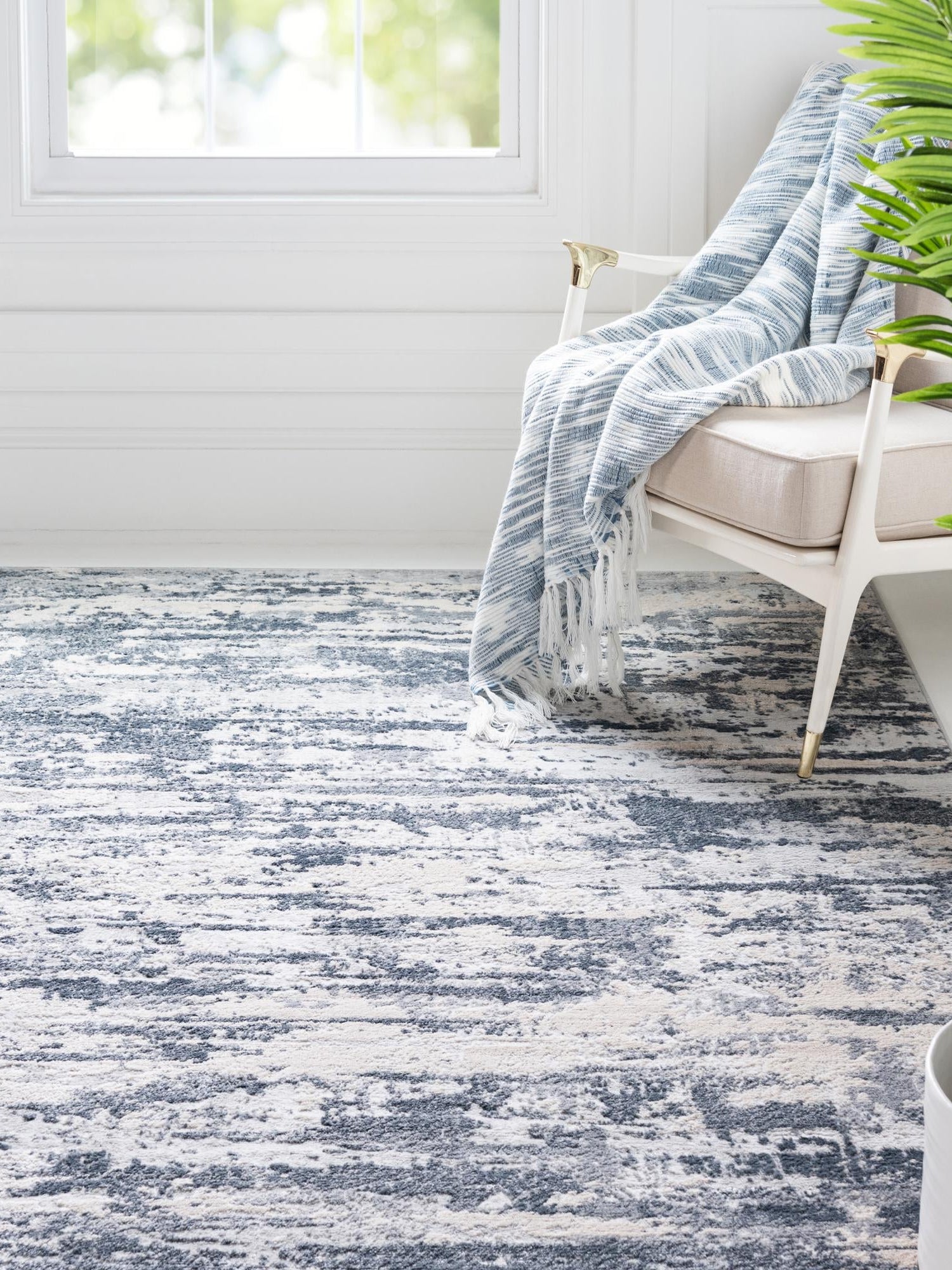 Gray 5' 1 x 8' Caspian Rectangle Area Rug 60% Polypropylene & 40% Polyester With Cotton Backing Modern Chic Carpet for Home Interior Design Decorating for Sale at Rug Engine