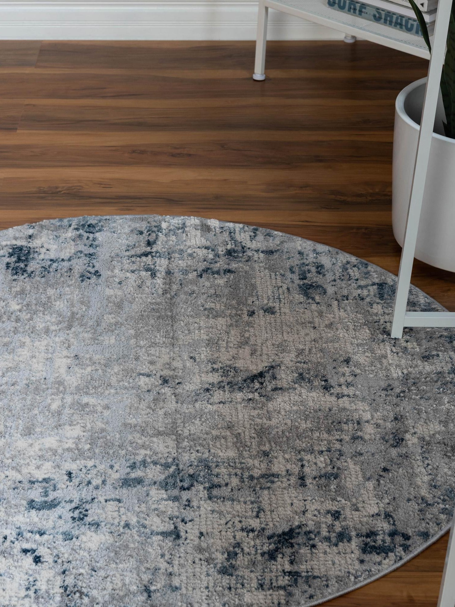 Gray Blue 5' 3 x 5' 3 Caspian Round Area Rug 60% Polypropylene & 40% Polyester With Cotton Backing Modern Chic Carpet for Home Interior Design Decorating for Sale at Rug Engine