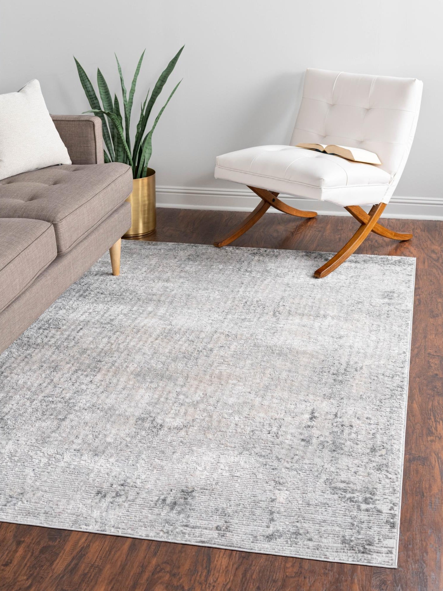 Gray 5' 1 x 8' Caspian Rectangle Area Rug 60% Polypropylene & 40% Polyester With Cotton Backing Modern Chic Carpet for Home Interior Design Decorating for Sale at Rug Engine