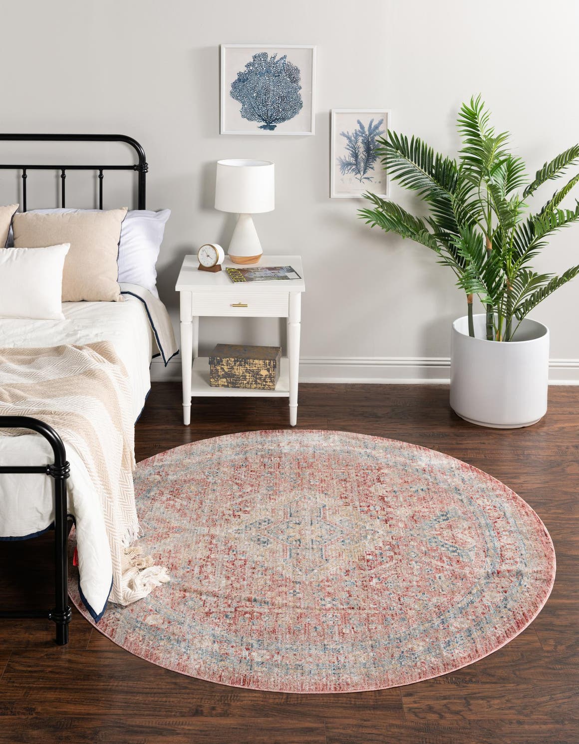 Rose Rust 3' 10 x 3' 10 Noble Round Area Rug 100% Polyester Traditional Distressed Classic Contemporary Carpet for Home Decor for Sale at Rug Engine
