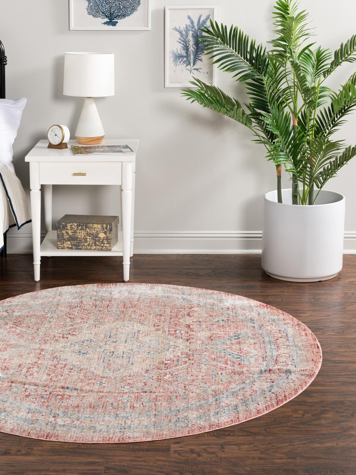 Rose Rust 3' 10 x 3' 10 Noble Round Area Rug 100% Polyester Traditional Distressed Classic Contemporary Carpet for Home Decor for Sale at Rug Engine