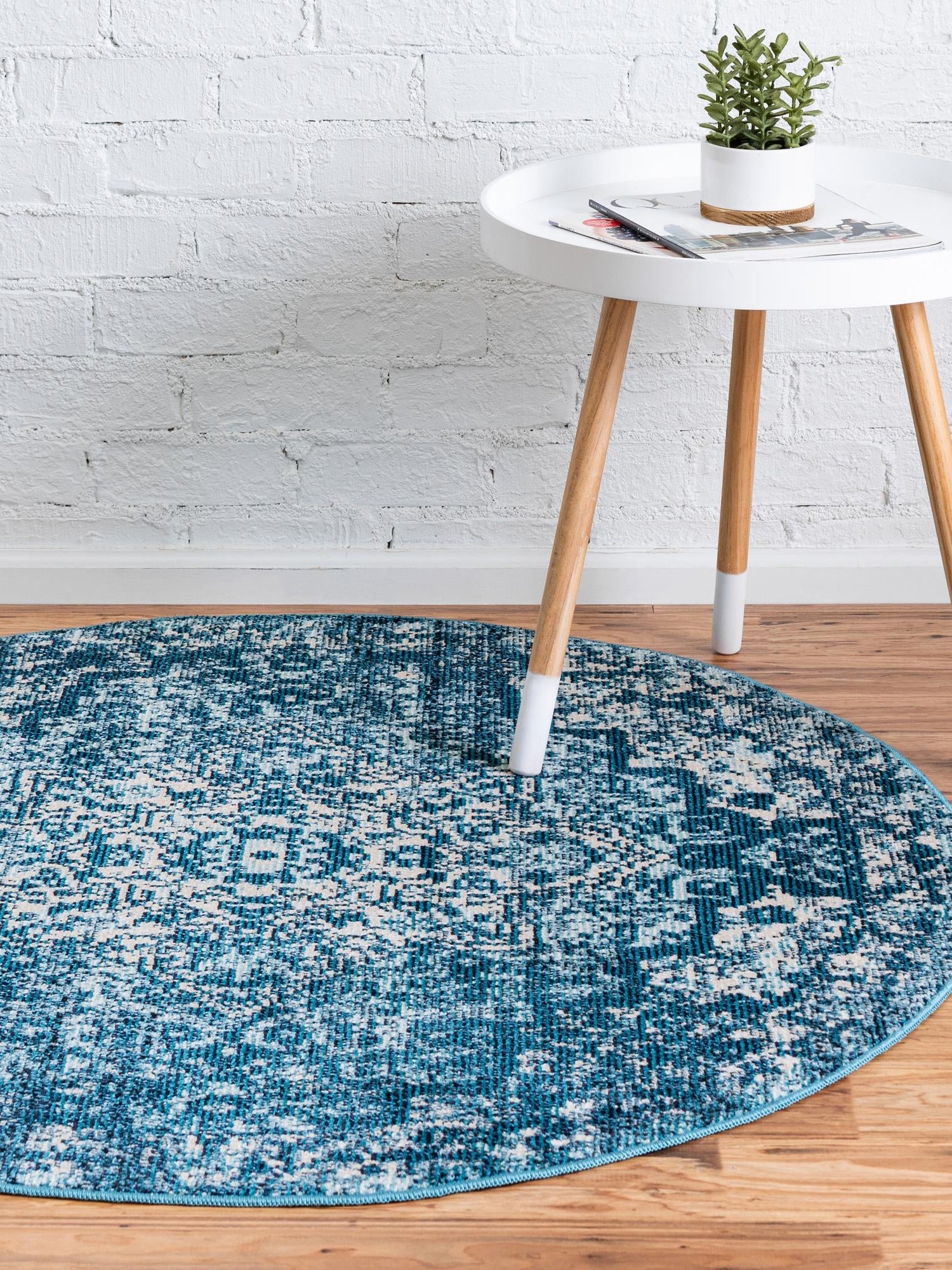 Navy Blue 4' 1 x 4' 1 Charm Round Area Rug 100% Polypropylene With Jute Backing Traditional Vintage Distressed Look Carpet for Living Rooms Dining Office Space for Sale at Rug Engine
