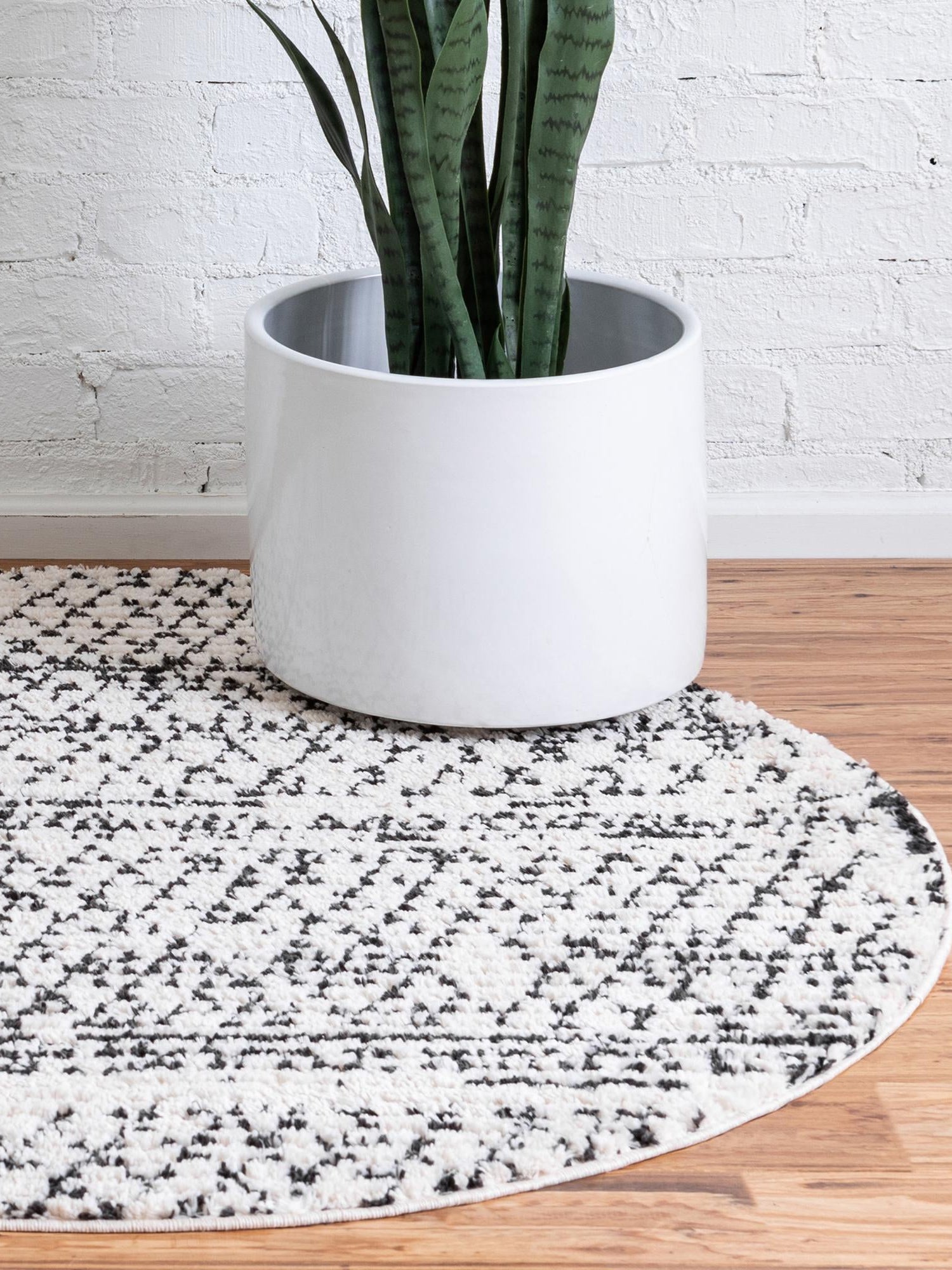 Ivory 7' x 7' Morocco Round Area Rug 100% Polyester Traditional Classic Carpet for Moroccan Inspired Interior Design Home Decor for Sale at Rug Engine