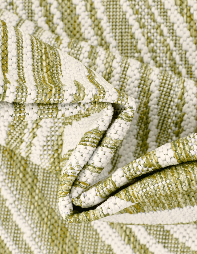 Green 4' 1 x 4' 1 Outdoor Modern Round Area Rug Weather Resistant for Patio, Deck, Terrace, Balcony, Porch 100% Polypropylene Modern Outside Carpet for Sale at Rug Engine