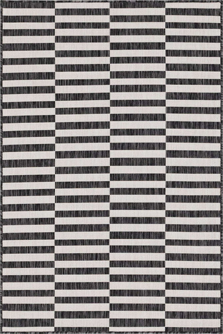 Charcoal 4' 1 x 6' 1 Outdoor Striped Rectangle Rug