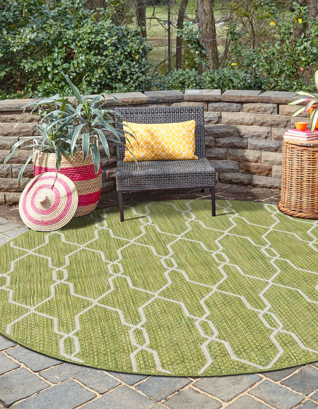 Green 4' 1 x 4' 1 Outdoor Trellis Round Area Rug Weather Resistant for Patio, Deck, Terrace, Balcony, Porch Geometric Design Water Safe Outside Carpet for Sale at Rug Engine