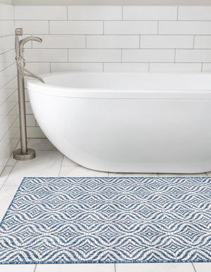Blue 2' x 6' 1 Outdoor Trellis Runner Rug