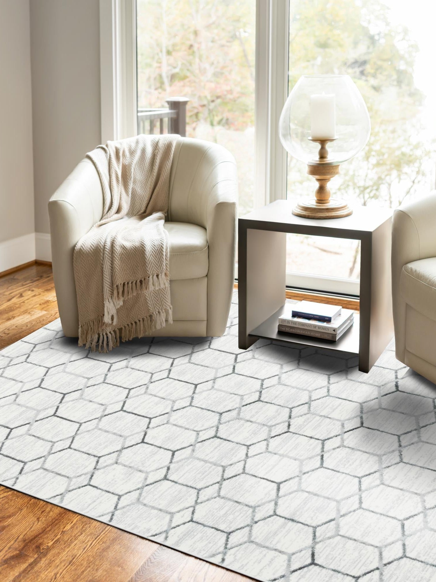 White 5' 1 x 8' Matrix Trellis Rectangle Area Rug 100% Polyester Geometric Pattern Modern Carpet for Living, Dining, Bedroom, Office for Sale at Rug Engine