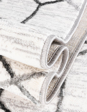 White 7' x 7' Matrix Trellis Round Area Rug 100% Polyester Geometric Pattern Modern Carpet for Living, Dining, Bedroom, Office for Sale at Rug Engine