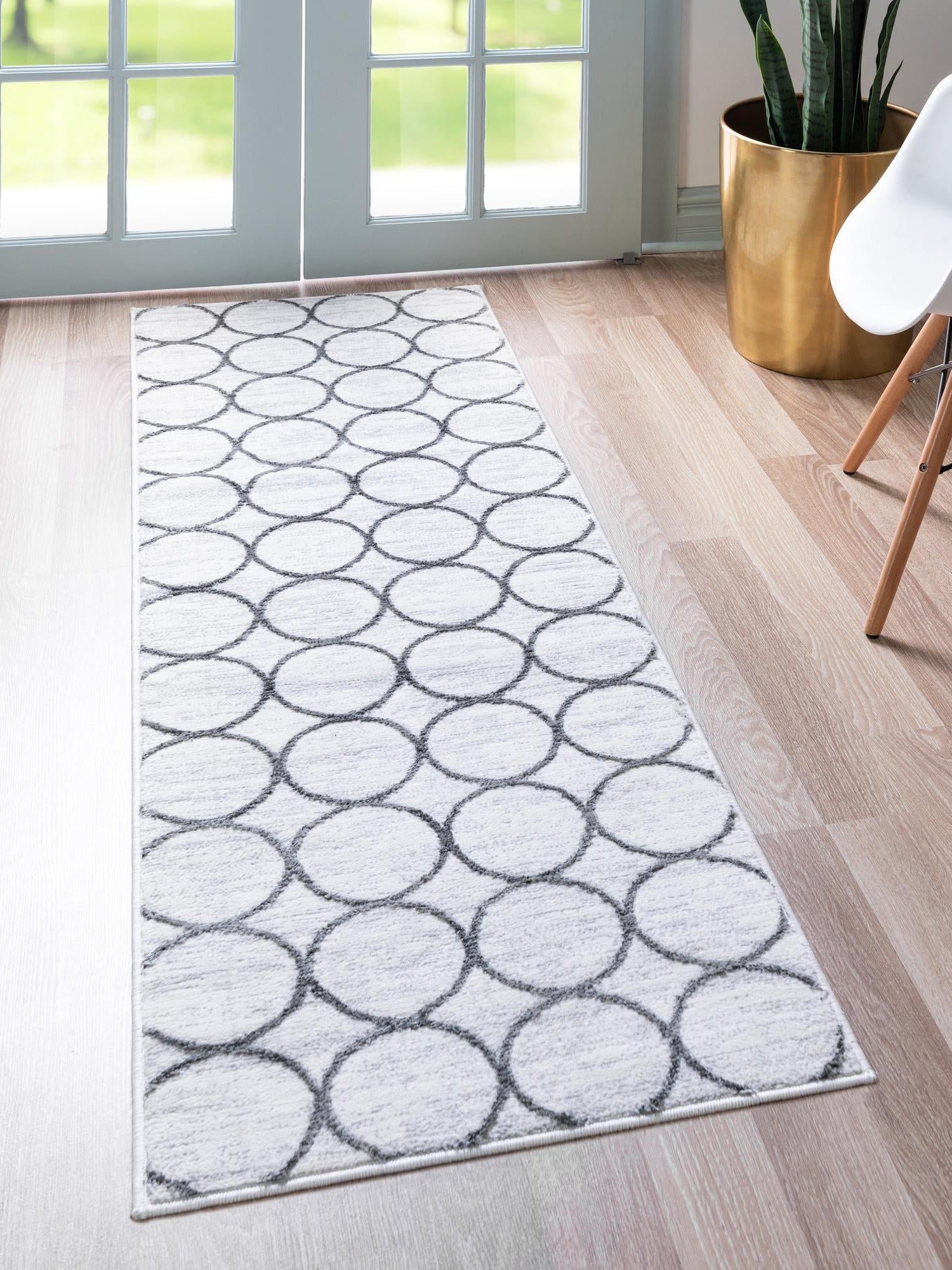 White 2' x 6' 1 Matrix Trellis Runner Area Rug 100% Polyester Geometric Pattern Modern Carpet for Living, Dining, Bedroom, Office for Sale at Rug Engine