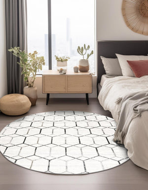 White 8' x 8' Matrix Trellis Round Area Rug 100% Polyester Geometric Pattern Modern Carpet for Living, Dining, Bedroom, Office for Sale at Rug Engine