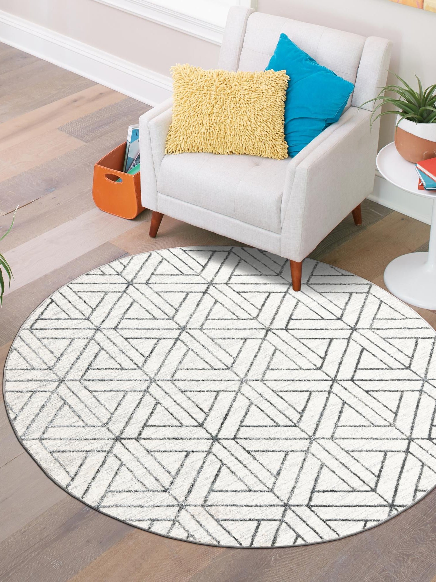 White 10' x 10' Matrix Trellis Round Area Rug 100% Polyester Geometric Pattern Modern Carpet for Living, Dining, Bedroom, Office for Sale at Rug Engine