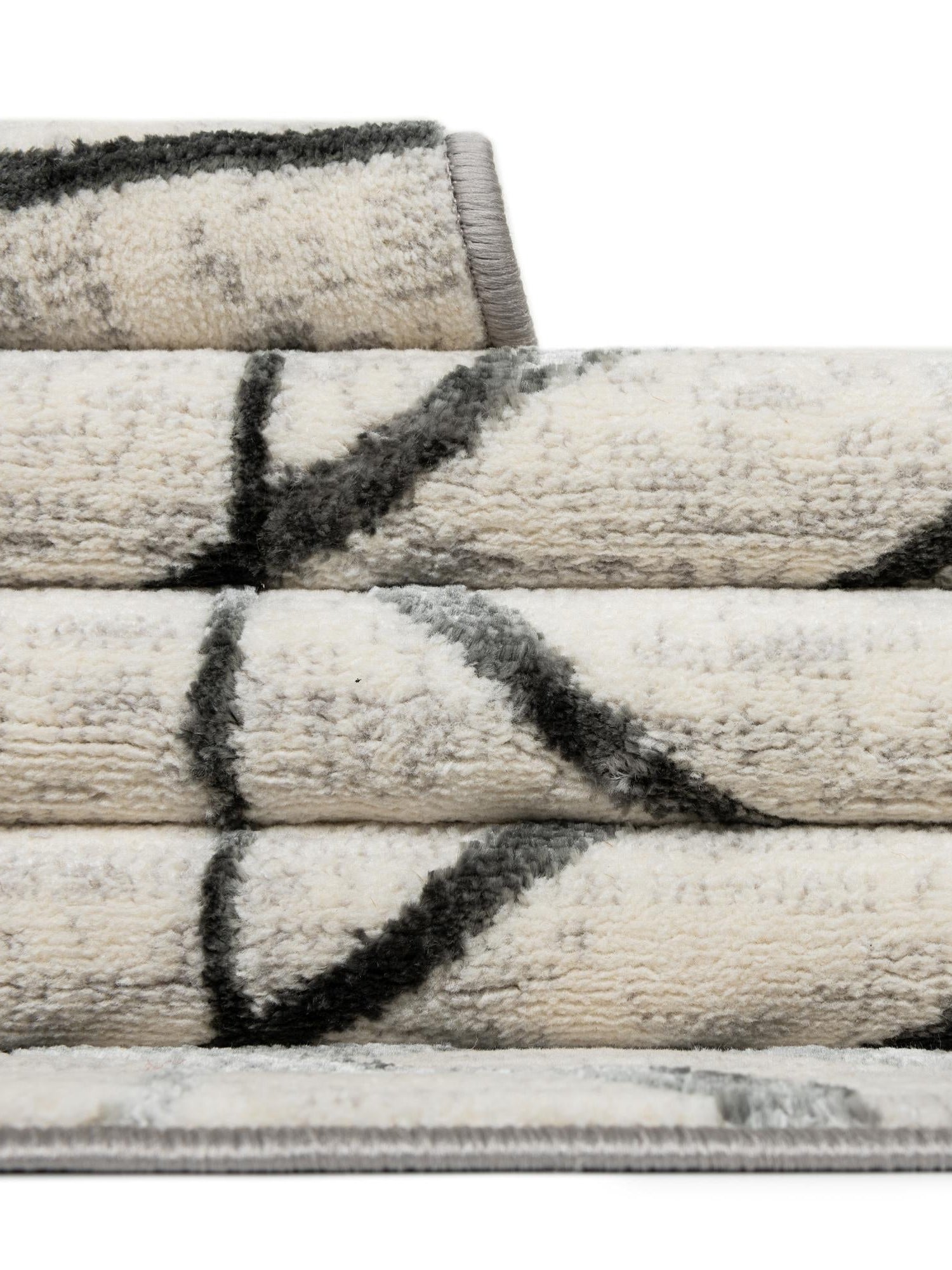 White 2' x 8' Matrix Trellis Runner Area Rug 100% Polyester Geometric Pattern Modern Carpet for Living, Dining, Bedroom, Office for Sale at Rug Engine