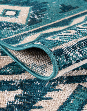 Blue 5' 3 x 5' 3 Lucerne Round Rug