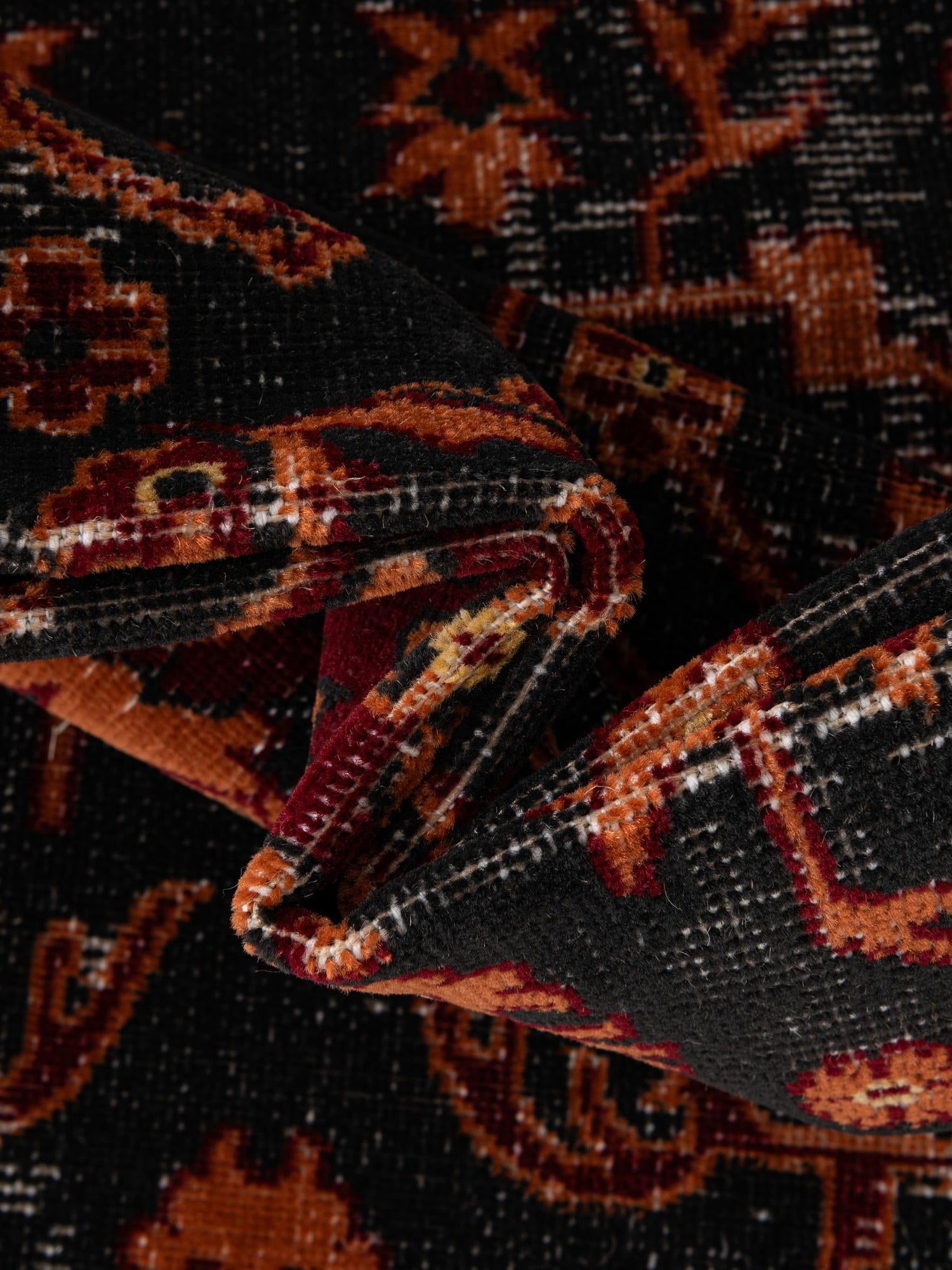 Black 2' x 3' 1 Lucerne Rectangle Area Rug 100% Polypropylene Traditional Classic Easy Clean Carpet for Kitchens, Living Rooms, Bedroom, Office for Sale at Rug Engine