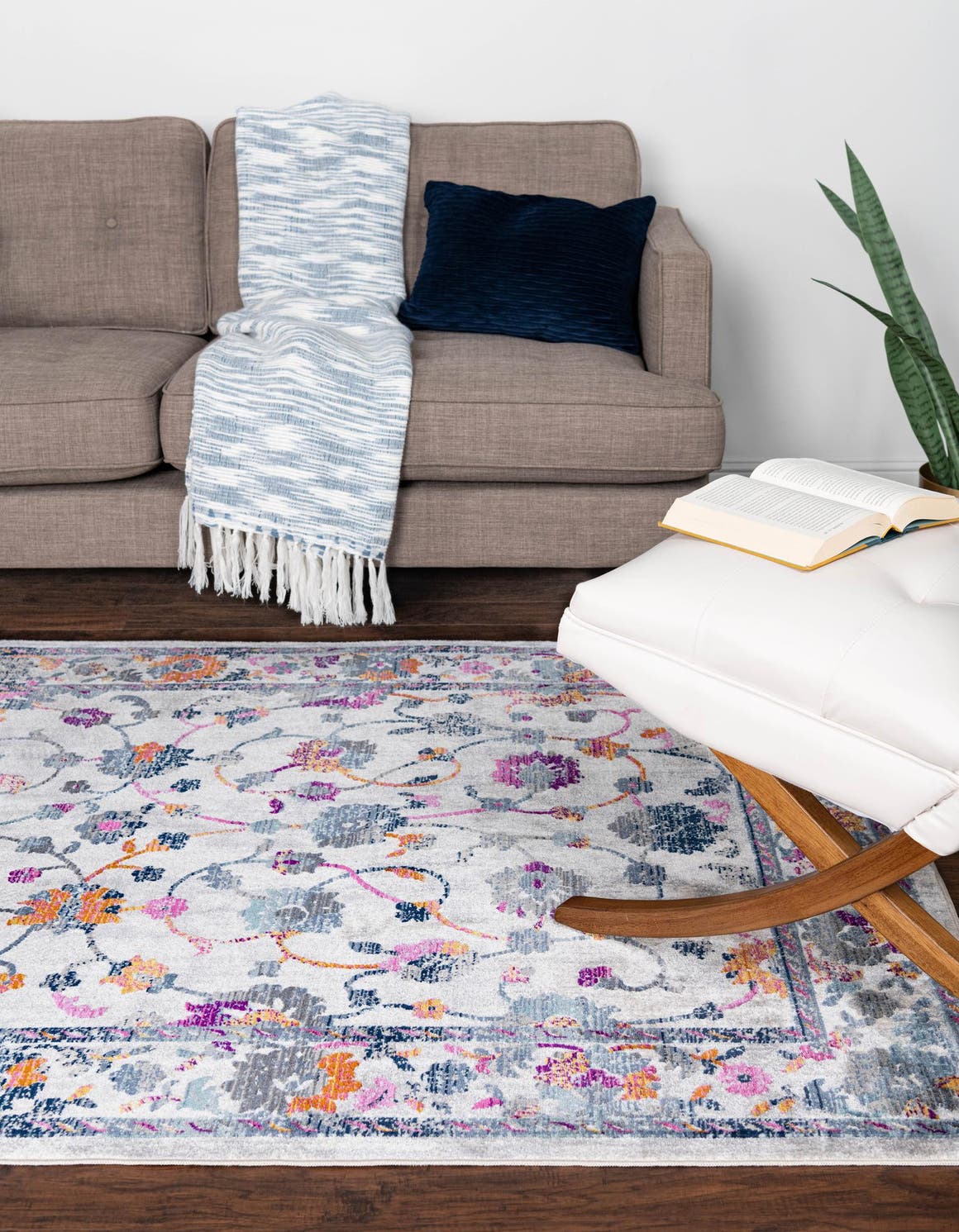 Ivory 9' x 12' Budapest Rectangle Area Rug 70% Polypropylene & 30% Polyester With Cotton Backing Traditional Classical Room Carpet for Sale at Rug Engine
