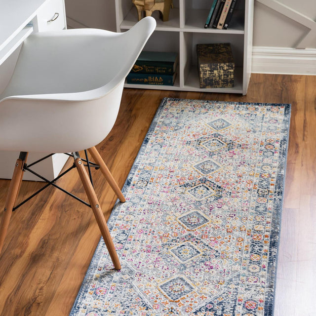 Light Gray 2' 7 x 9' 10 Budapest Runner Area Rug 70% Polypropylene & 30% Polyester With Cotton Backing Traditional Classical Room Carpet for Sale at Rug Engine