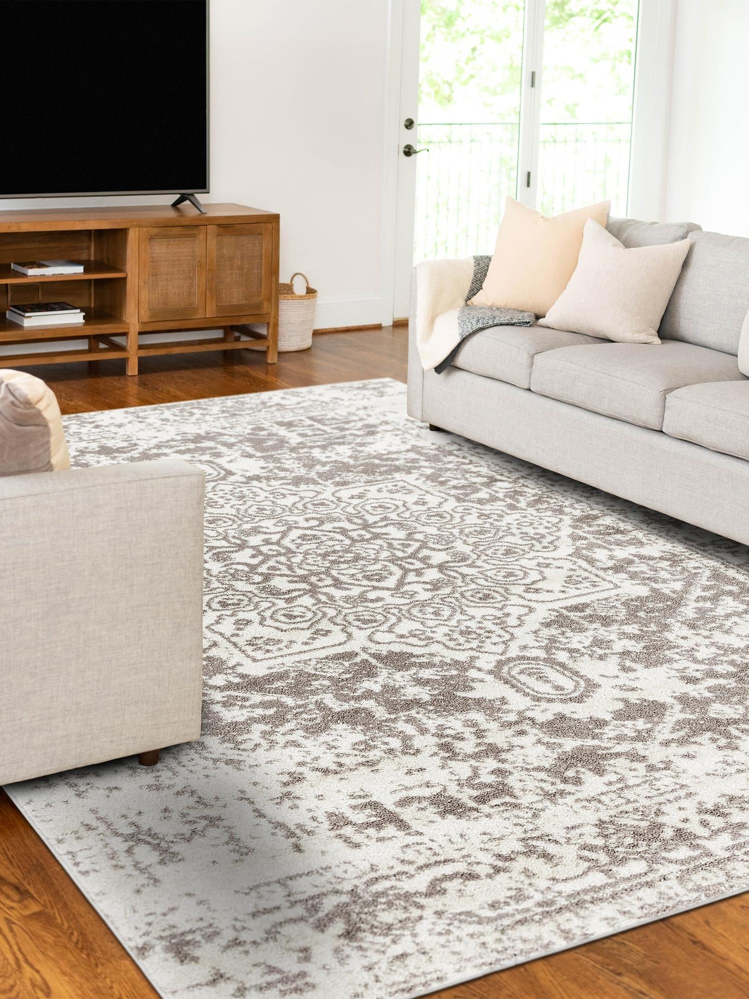 White 5' 3 x 8' Richmond Rectangle Area Rug Vintage Distressed Look Traditional Design Carpet for Unique Home Interior Design for Sale at Rug Engine