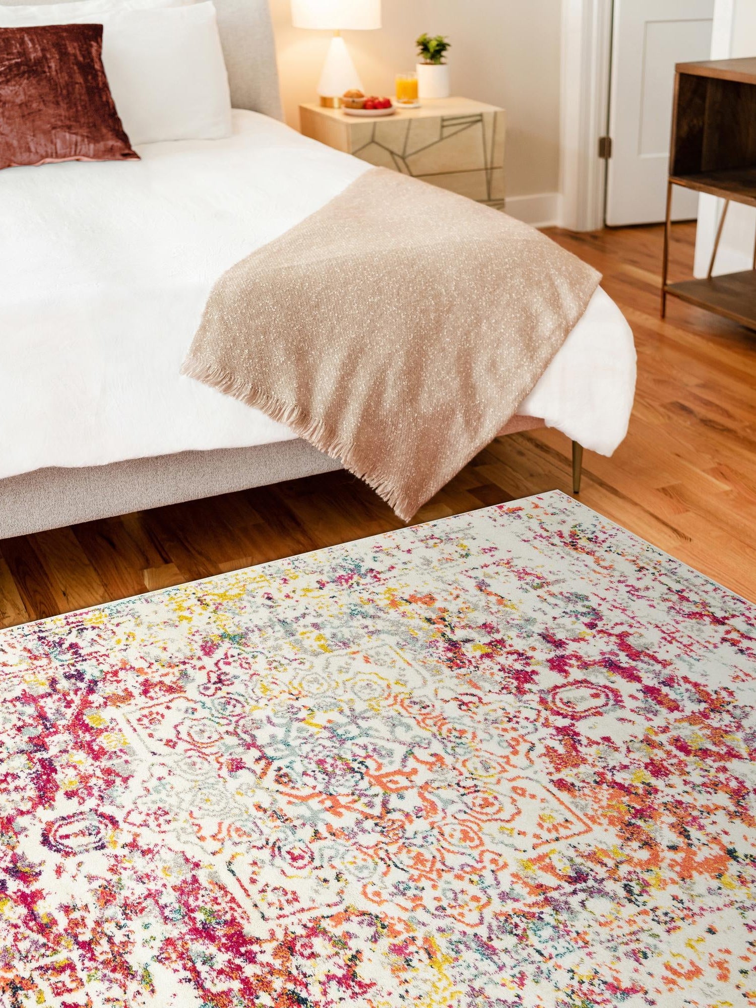 Light Multicolor 9' x 12' Richmond Rectangle Area Rug Vintage Distressed Look Traditional Design Carpet for Unique Home Interior Design for Sale at Rug Engine