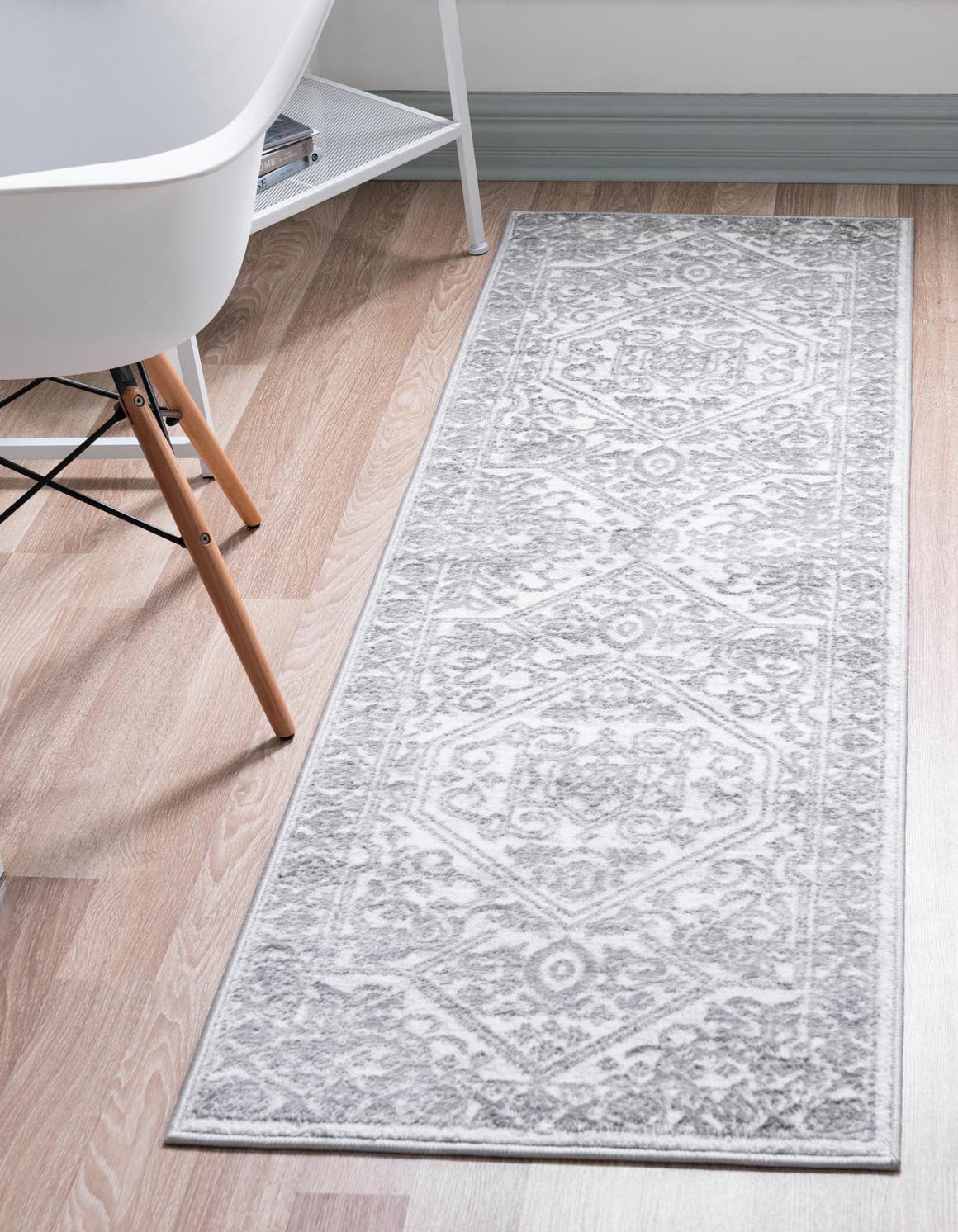 White 2' x 6' 1 Boston Runner Area Rug 55% Polypropylene & 45% Polyester Easy Clean Traditional Classical Carpet for Contemporary Living Dining Room Office Space for Sale at Rug Engine