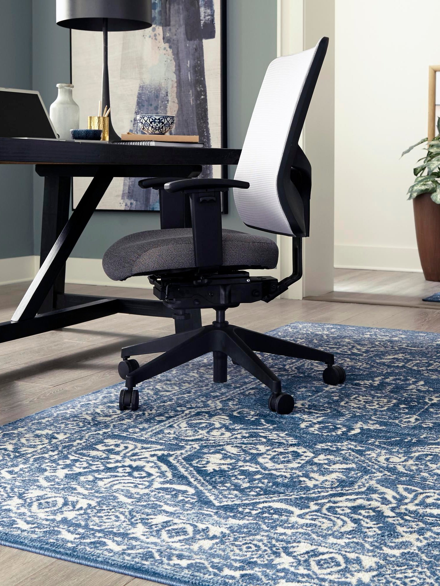 Blue 4' 1 x 6' 1 Boston Rectangle Area Rug 55% Polypropylene & 45% Polyester Easy Clean Traditional Classical Carpet for Contemporary Living Dining Room Office Space for Sale at Rug Engine