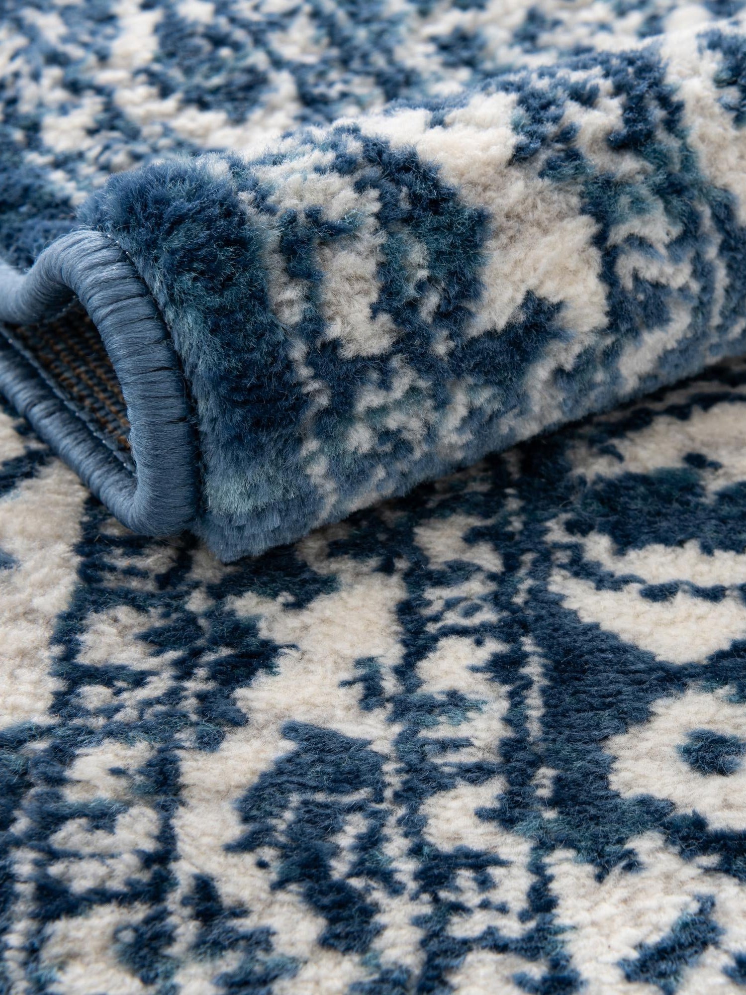 Blue 5' 1 x 8' Boston Rectangle Area Rug 55% Polypropylene & 45% Polyester Easy Clean Traditional Classical Carpet for Contemporary Living Dining Room Office Space for Sale at Rug Engine