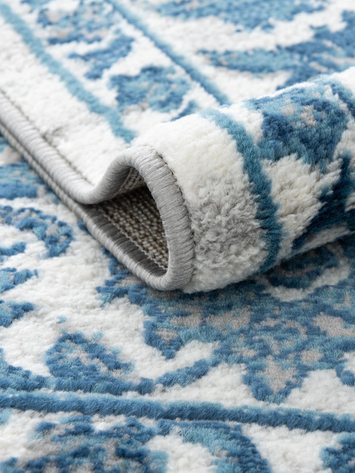 White Blue 2' x 6' 1 Boston Runner Area Rug 55% Polypropylene & 45% Polyester Easy Clean Traditional Classical Carpet for Contemporary Living Dining Room Office Space for Sale at Rug Engine