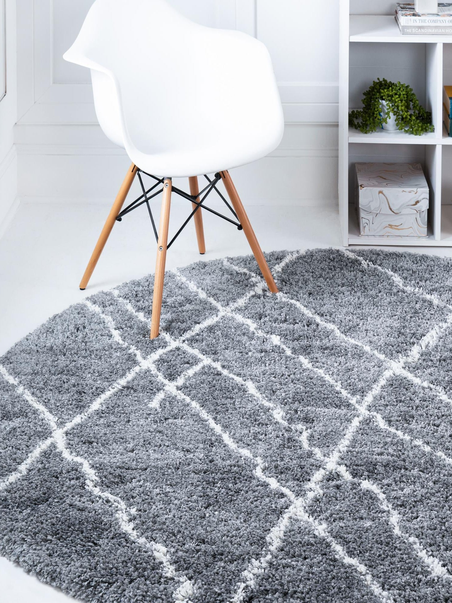 Pebble Gray 4' 1 x 4' 1 Soft Touch Shag Round Area Rug Thick Soft Touch Fluffy & Plush Shaggy Pile 100% Polypropylene Unique Carpet for Modern Home Interiors for Sale at Rug Engine